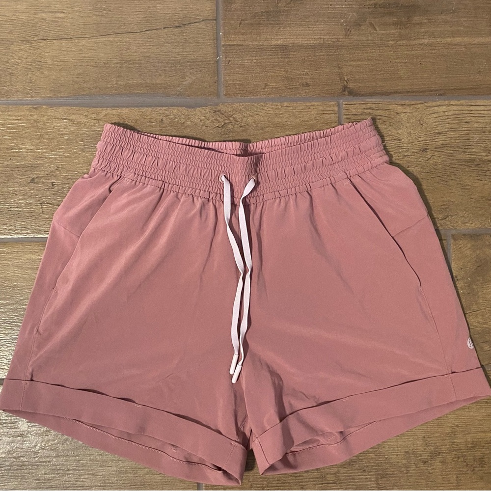 Lululemon drawstring shorts
